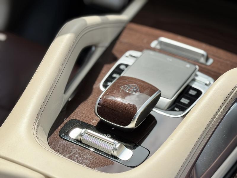 Mercedes-Benz Maybach GLS, 2022 — фото 12 из 12