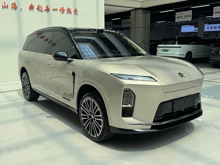 Nio ES8, 2025 — фото 3 из 9
