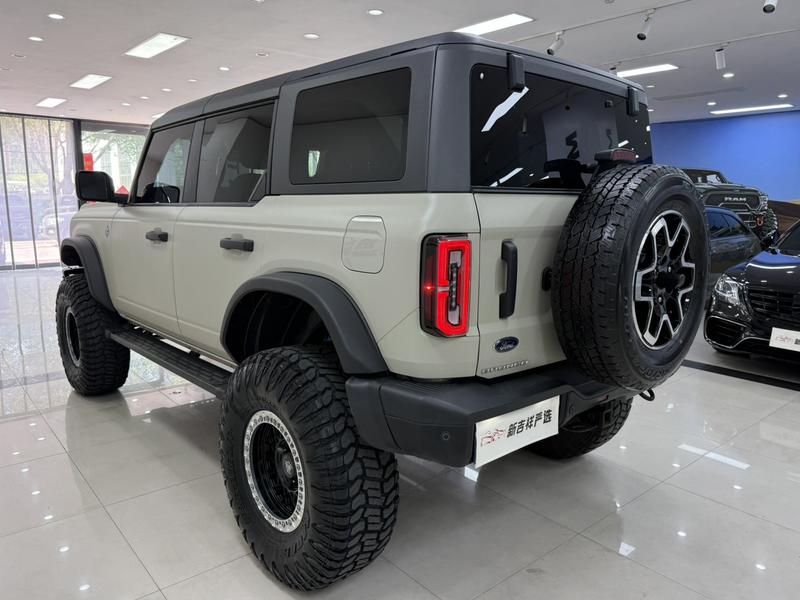 Ford Bronco, 2024 — фото 4 из 12