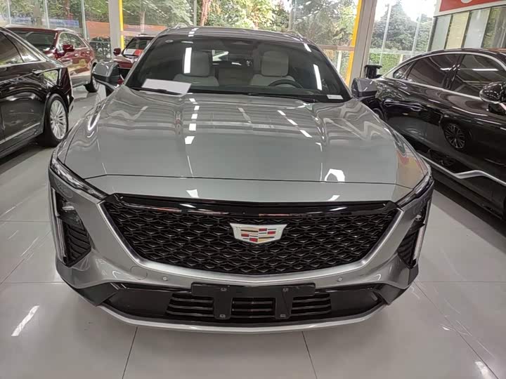 Cadillac GT4, 2023 — фото 3 из 9