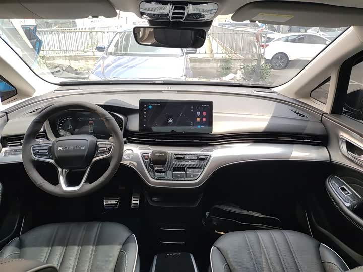 Roewe iMax 8, 2022 — фото 6 из 9