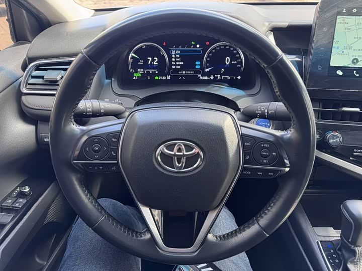 Toyota Camry, 2022 — фото 9 из 9