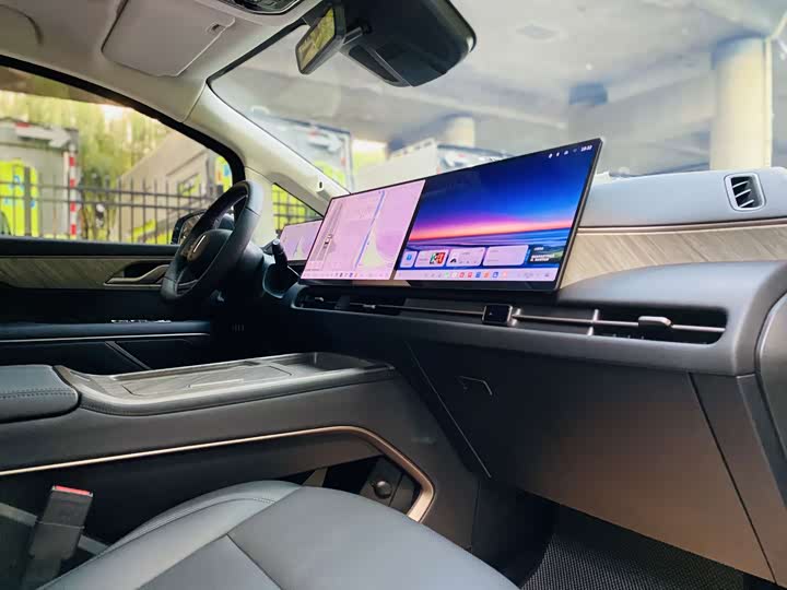 Wey 80 Hybrid, 2025 — фото 8 из 9