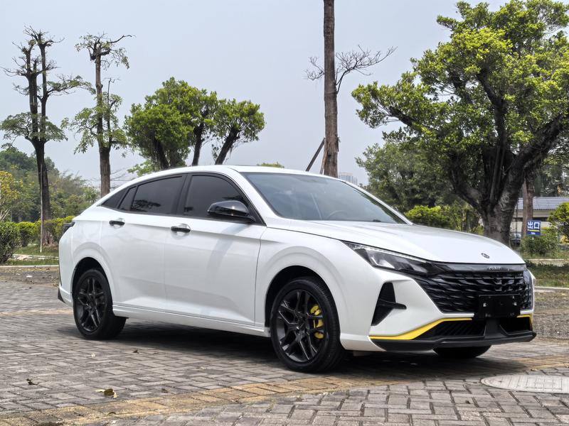 Dongfeng Aeolus Yixuan, 2023 — фото 3 из 12