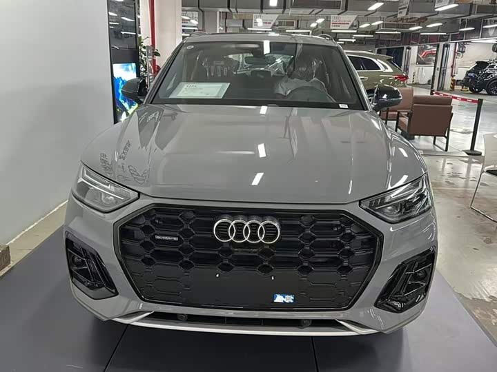 Audi Q5L, 2026 — фото 2 из 5