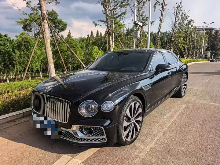 Bentley Flying Spur, 2024 — купить в Саратове под ключ