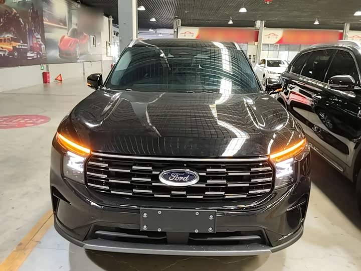 Ford Edge, 2024 — фото 3 из 9