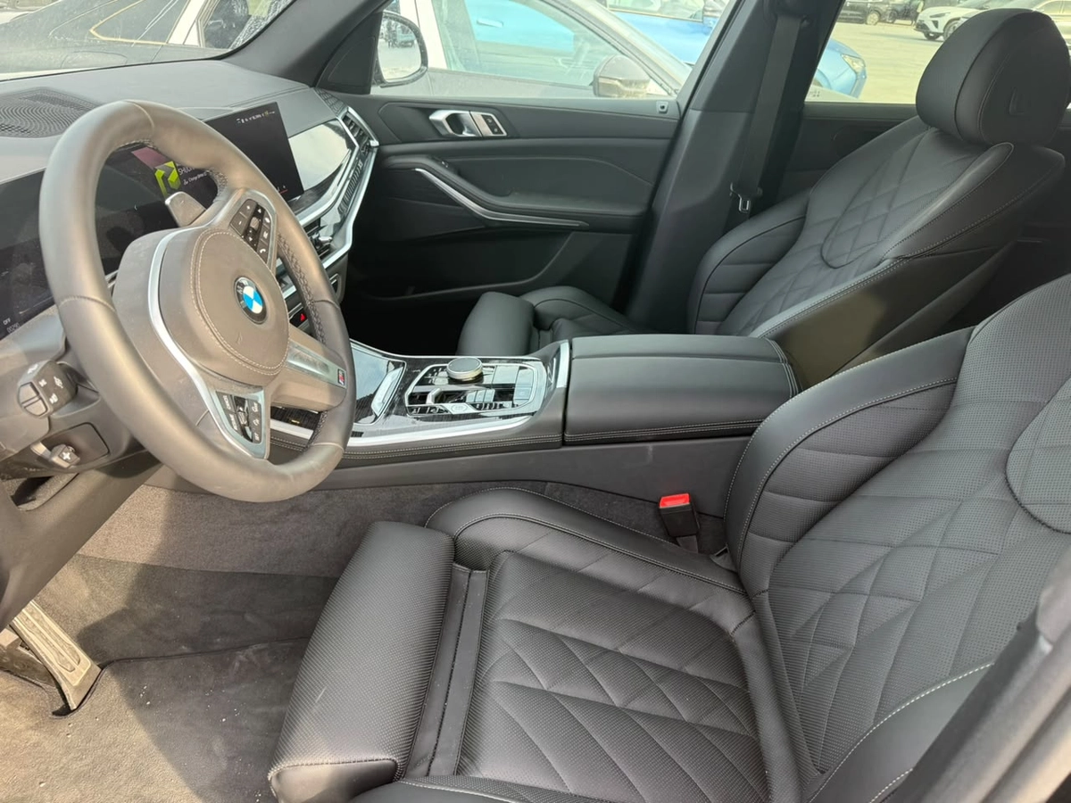 BMW X7, 2026 — фото 11 из 12
