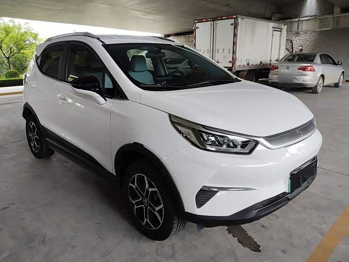 BYD Yuan Pro, 2022 — фото 4 из 9