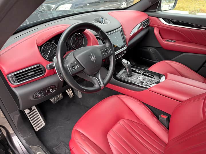 Maserati Levante, 2021 — фото 6 из 9