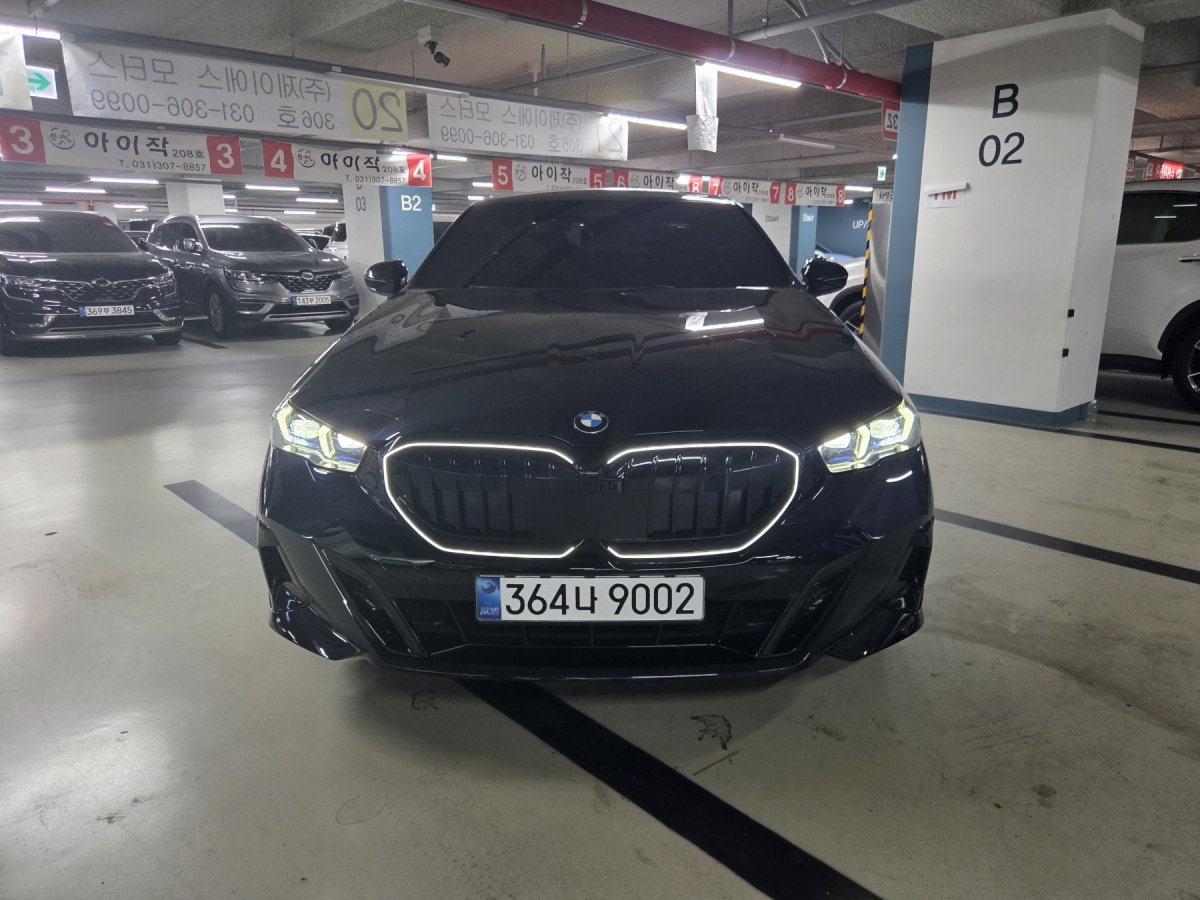 BMW 5 Series, 2025 — фото 8 из 12