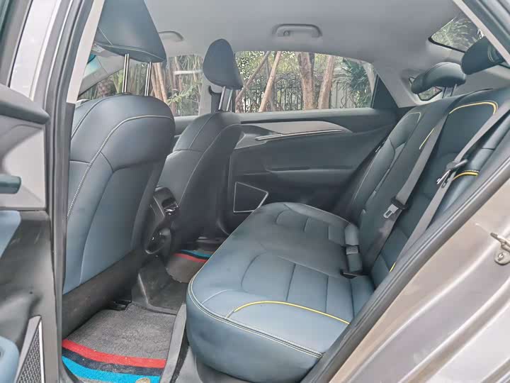 Geely Geometry G6, 2024 — фото 8 из 9