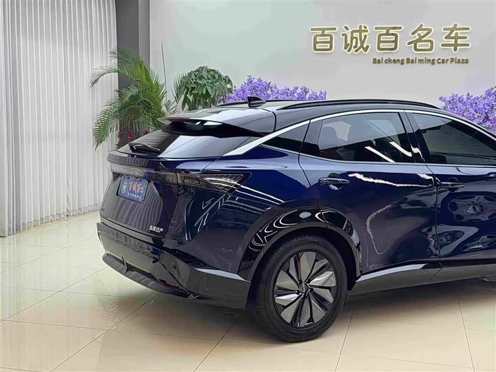 Nissan Ariya EV, 2023 — фото 6 из 9
