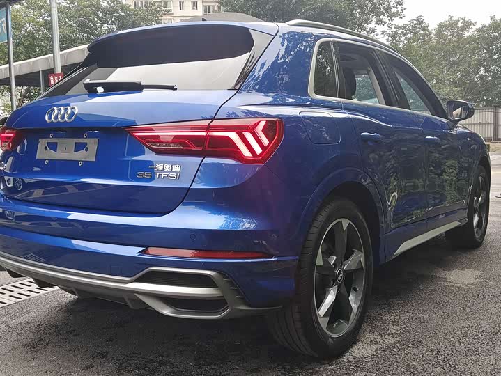 Audi Q3, 2022 — фото 8 из 9