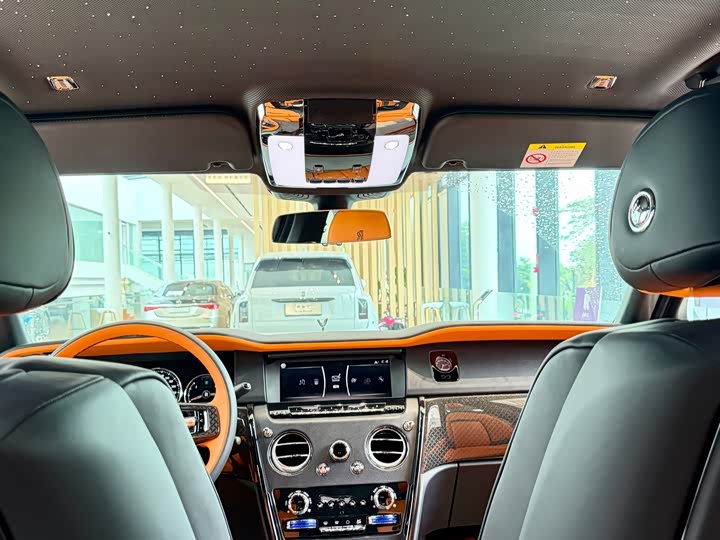 Rolls-Royce Cullinan, 2025 — фото 9 из 9