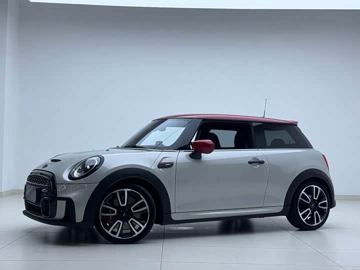 Mini Mini JCW, 2022 — купить в Саратове под ключ