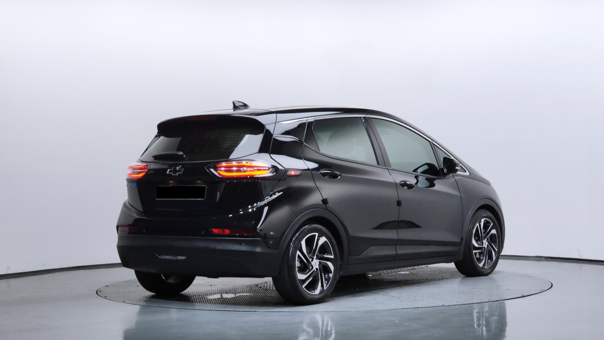 Chevrolet Bolt EV, 2022 — фото 2 из 12