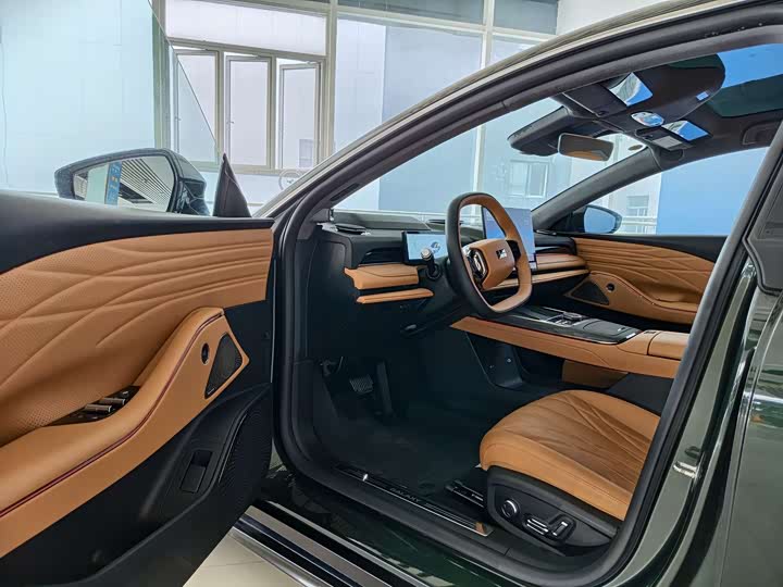 Geely Galaxy Starshine 8 EM-i, 2025 — фото 4 из 9