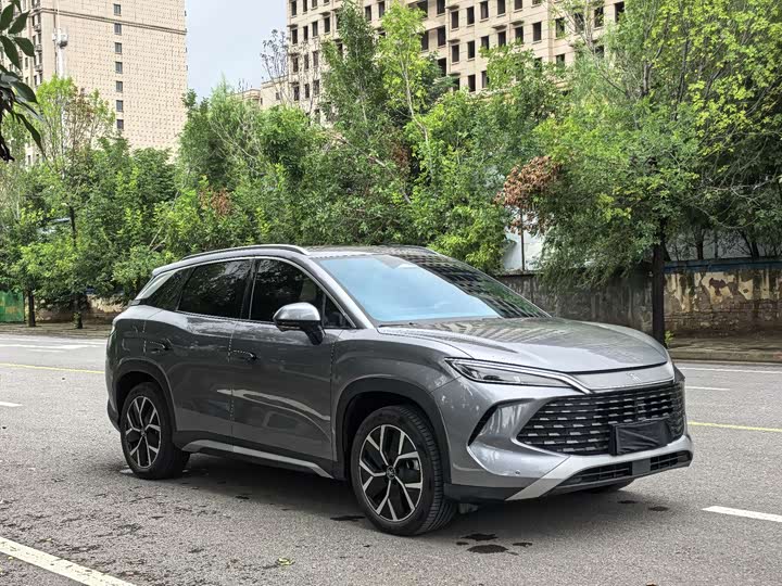 BYD Song L DM-i Hybrid, 2024 — фото 3 из 9