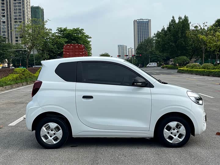 Roewe Clever, 2021 — фото 7 из 9