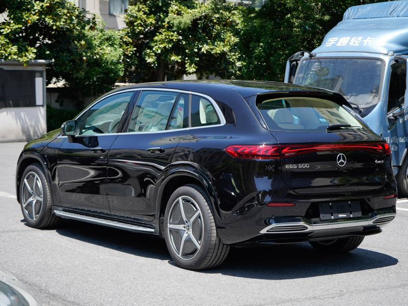Mercedes-Benz EQS SUV, 2026 — фото 4 из 12