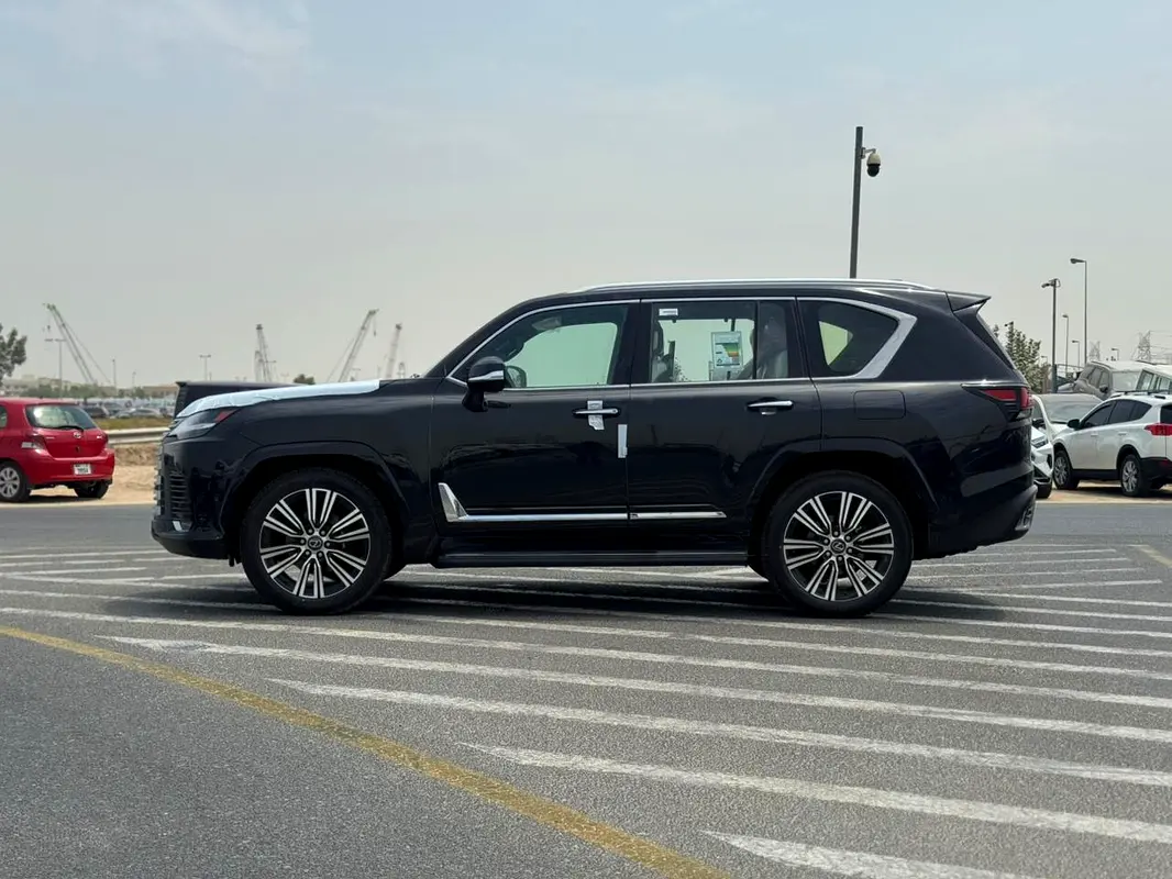 Lexus LX-Series, 2026 — фото 7 из 7