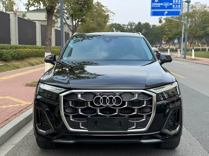 Audi Q7, 2024 — фото 2 из 9