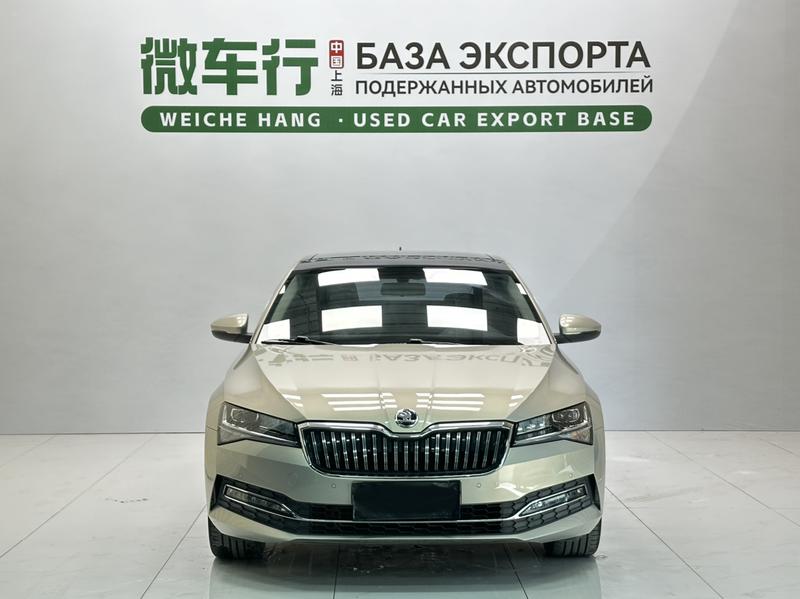 Skoda Superb, 2022 — фото 2 из 12