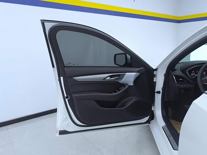 Cadillac CT5, 2023 — фото 7 из 9