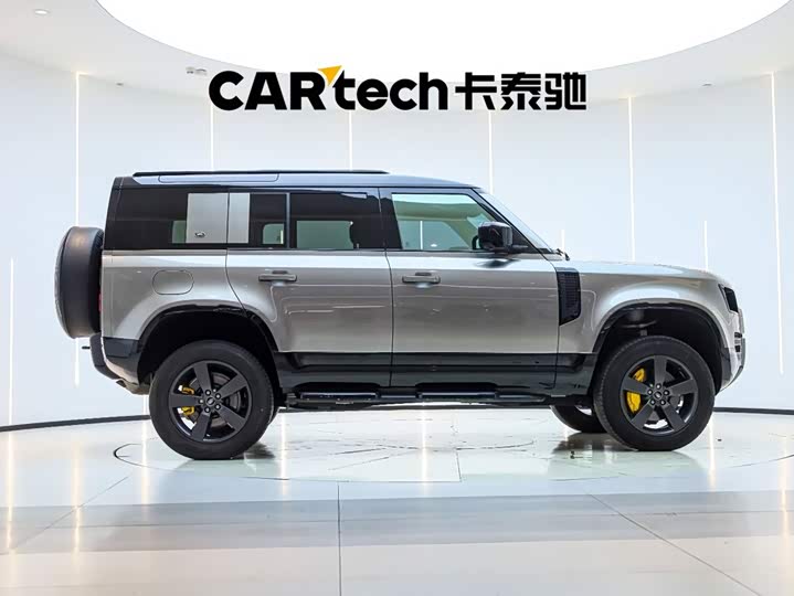 Land Rover Defender, 2024 — фото 4 из 9