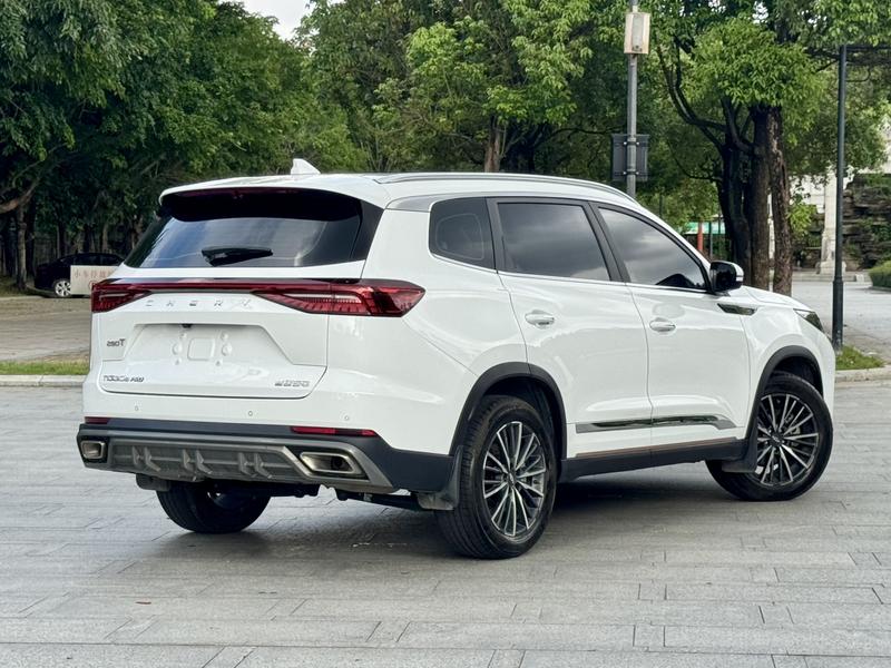 Chery Tiggo 8 Pro, 2023 — фото 7 из 12