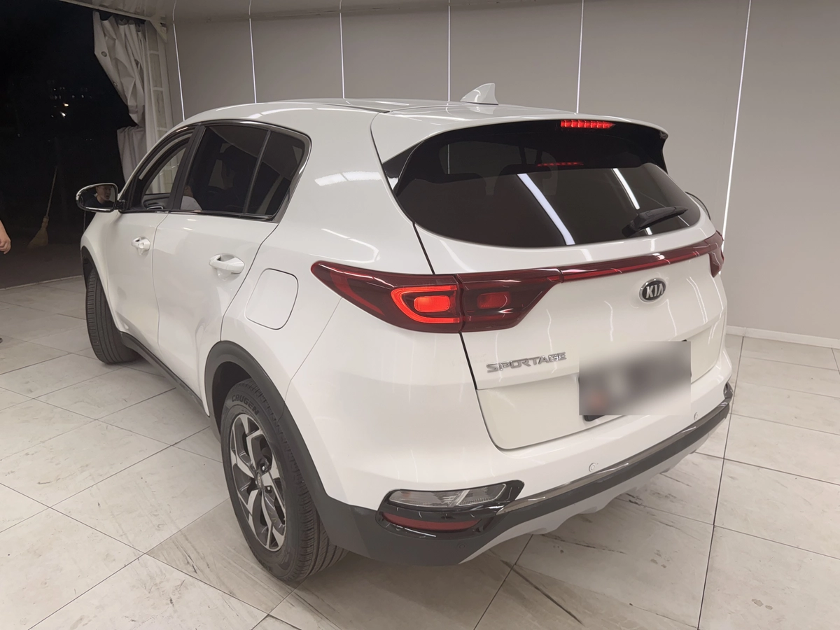 Kia Sportage, 2021 — фото 2 из 6