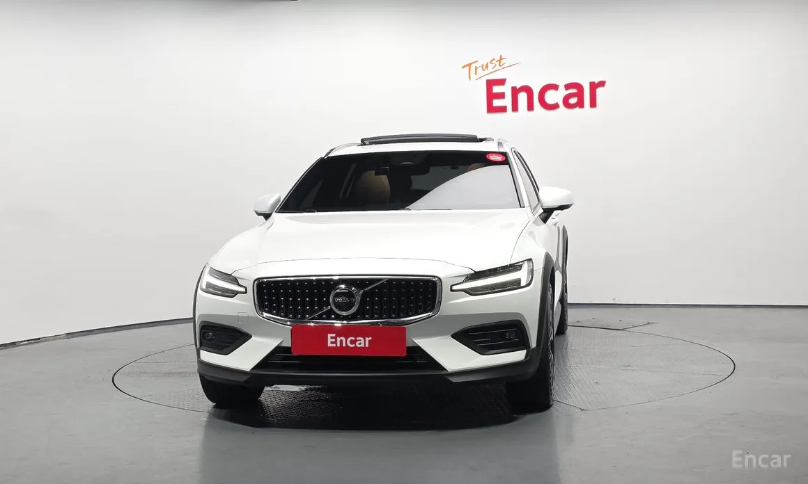 Volvo V60, 2023 — фото 3 из 12