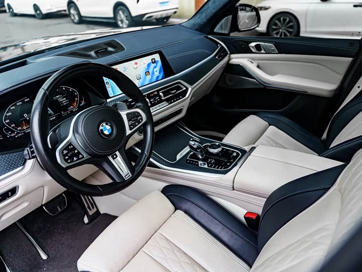 BMW X7, 2022 — фото 9 из 9