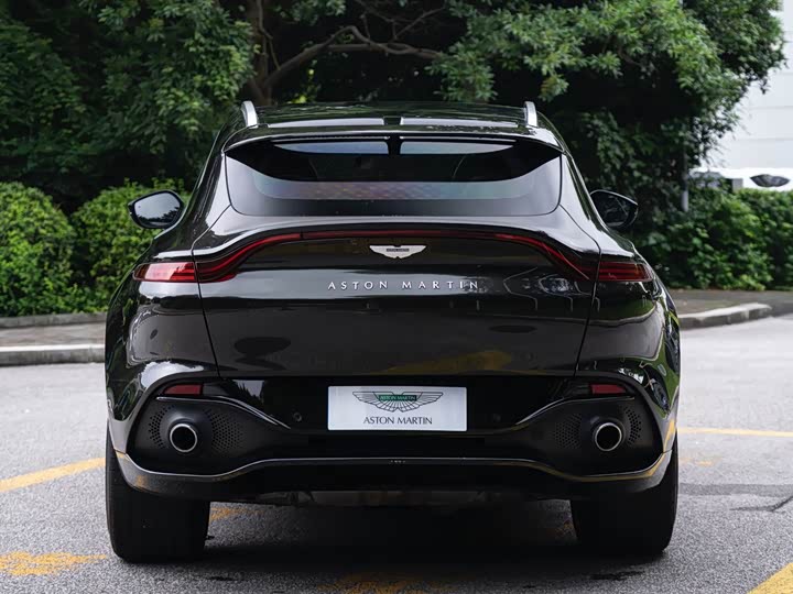 Aston Martin DBX, 2025 — фото 5 из 9