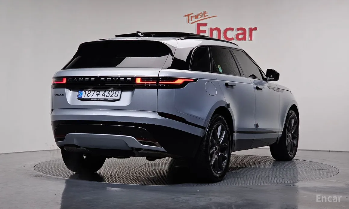 Land Rover Range Rover Velar, 2024 — фото 2 из 12