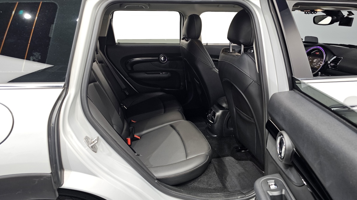 Mini Clubman, 2022 — фото 11 из 12