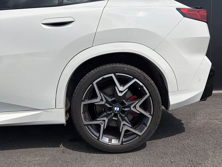 BMW X2 M35i, 2025 — фото 7 из 9
