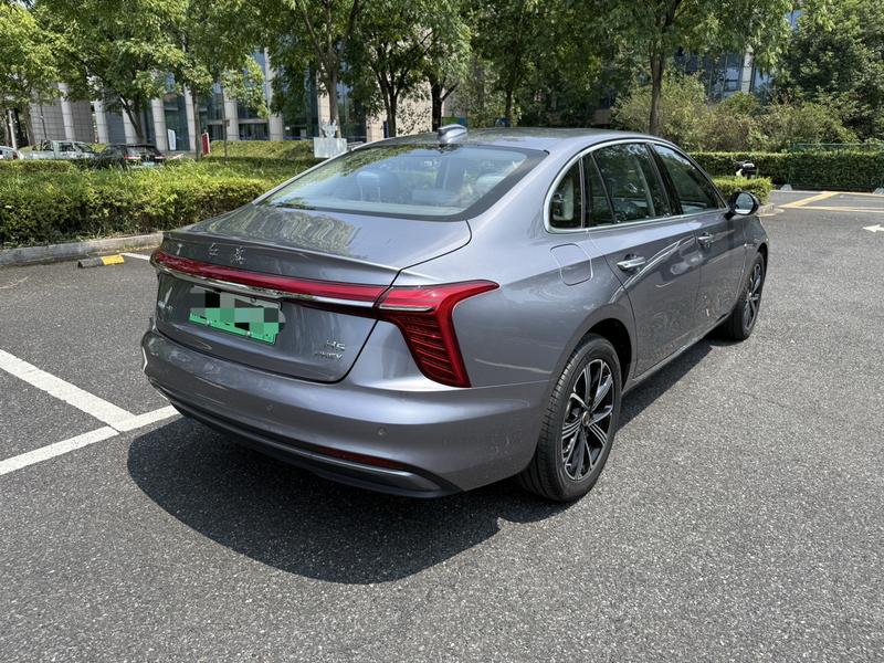Hongqi H5 Hybrid, 2025 — фото 6 из 10