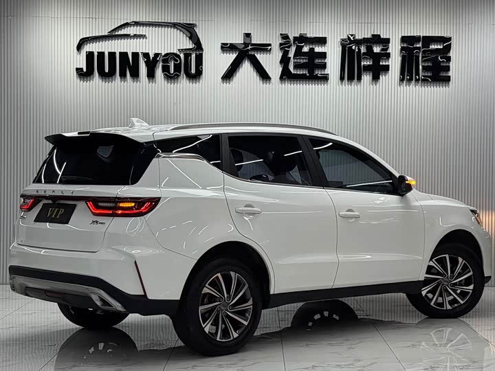 Geely Vision X6, 2022 — фото 4 из 9