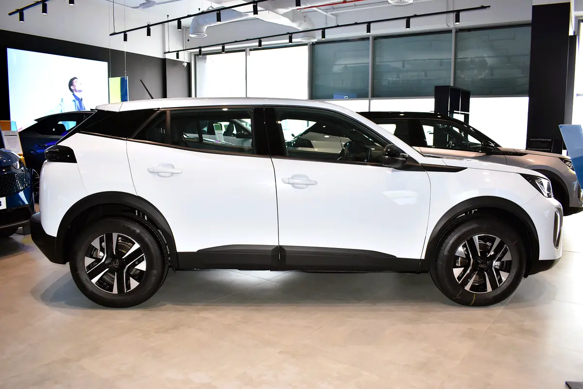 Peugeot 2008, 2025 — фото 3 из 10