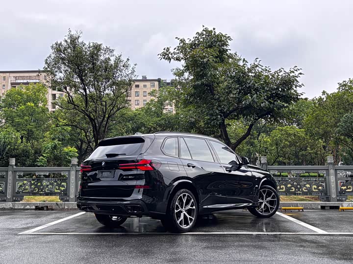 BMW X5, 2023 — фото 4 из 9