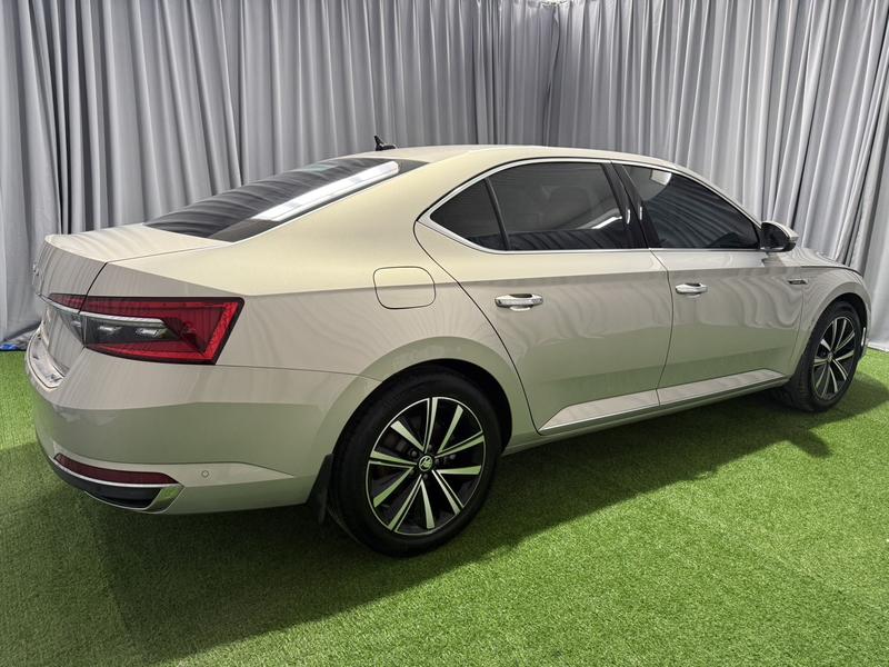 Skoda Superb, 2022 — фото 6 из 12