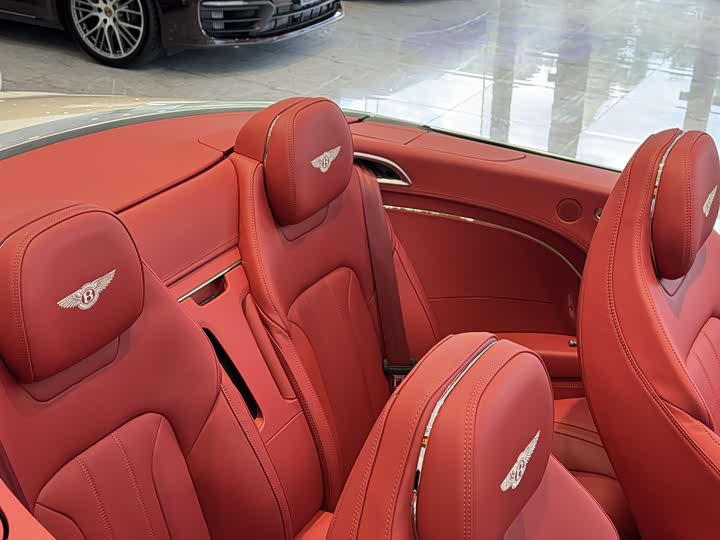 Bentley Continental GT, 2023 — фото 9 из 9