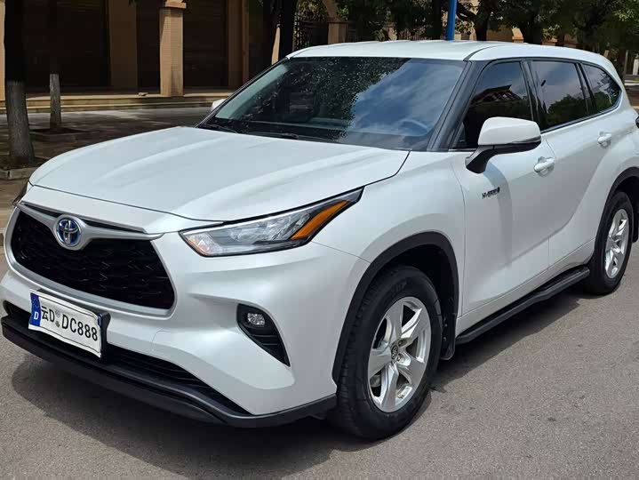 Toyota Highlander, 2022 — купить в Кирове под ключ
