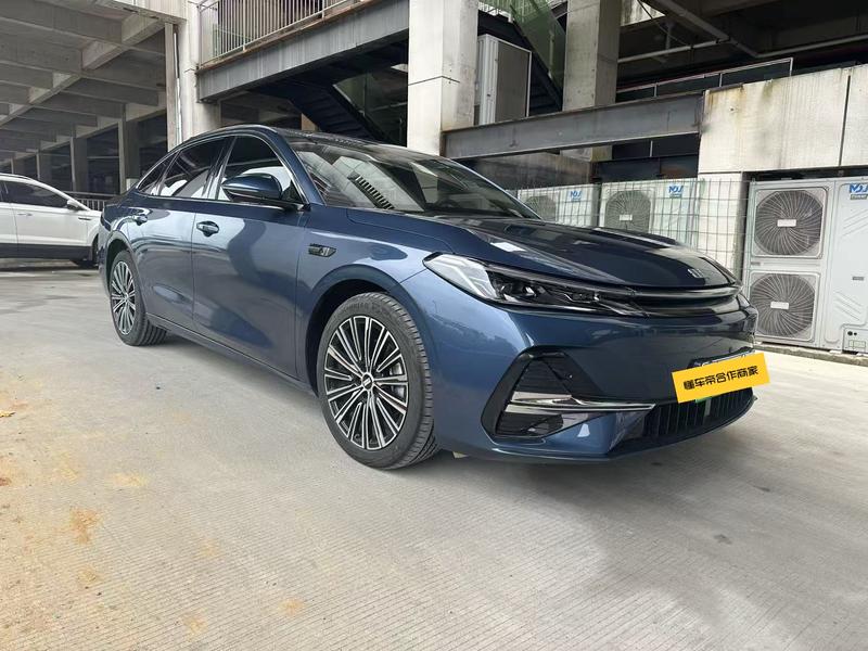 Geely Galaxy A7, 2025 — фото 3 из 12