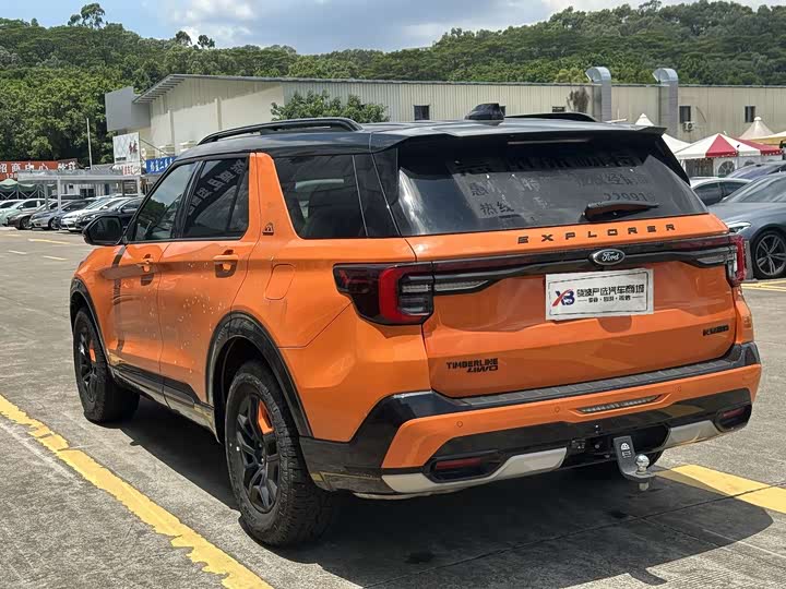 Ford Explorer, 2024 — фото 4 из 9