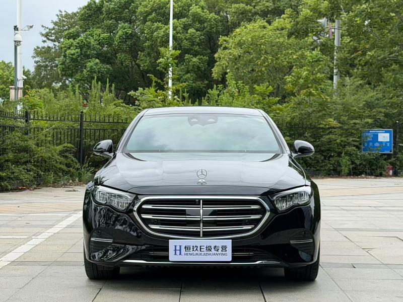 Mercedes-Benz E-Class, 2024 — фото 2 из 9