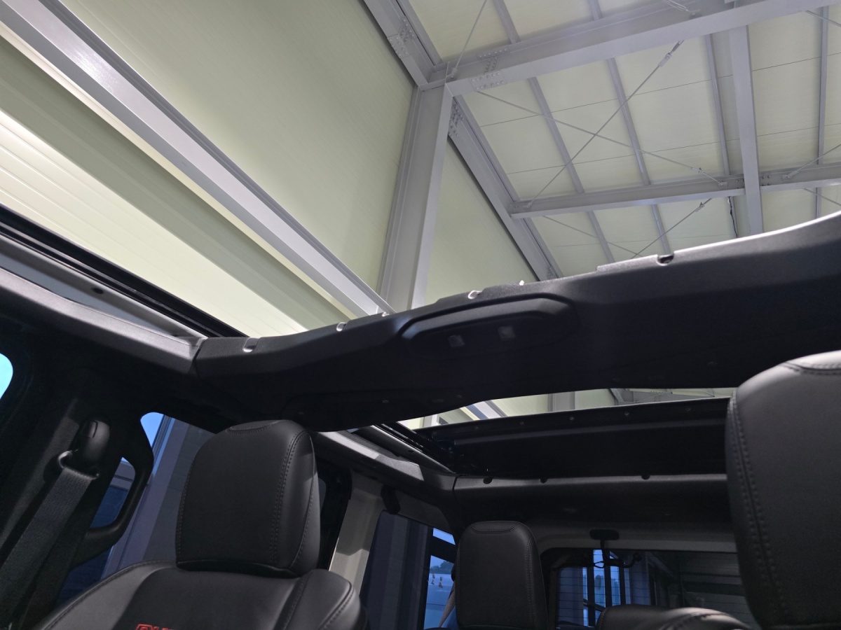 Jeep Wrangler, 2025 — фото 10 из 12