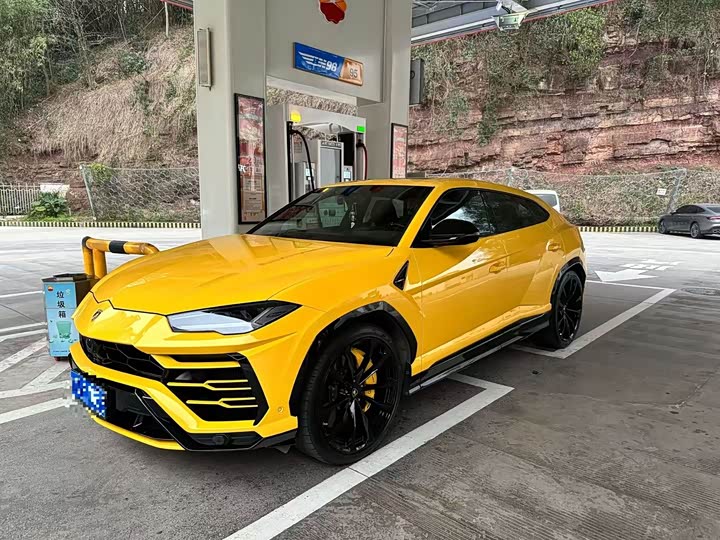 Lamborghini Urus, 2022 — купить в Иванове под ключ